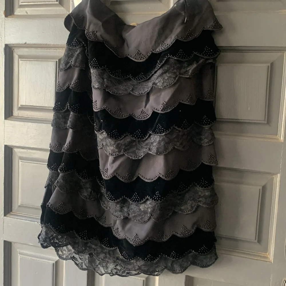 NWT Sherrie Bloom- Chetta B 75% Silk beaded